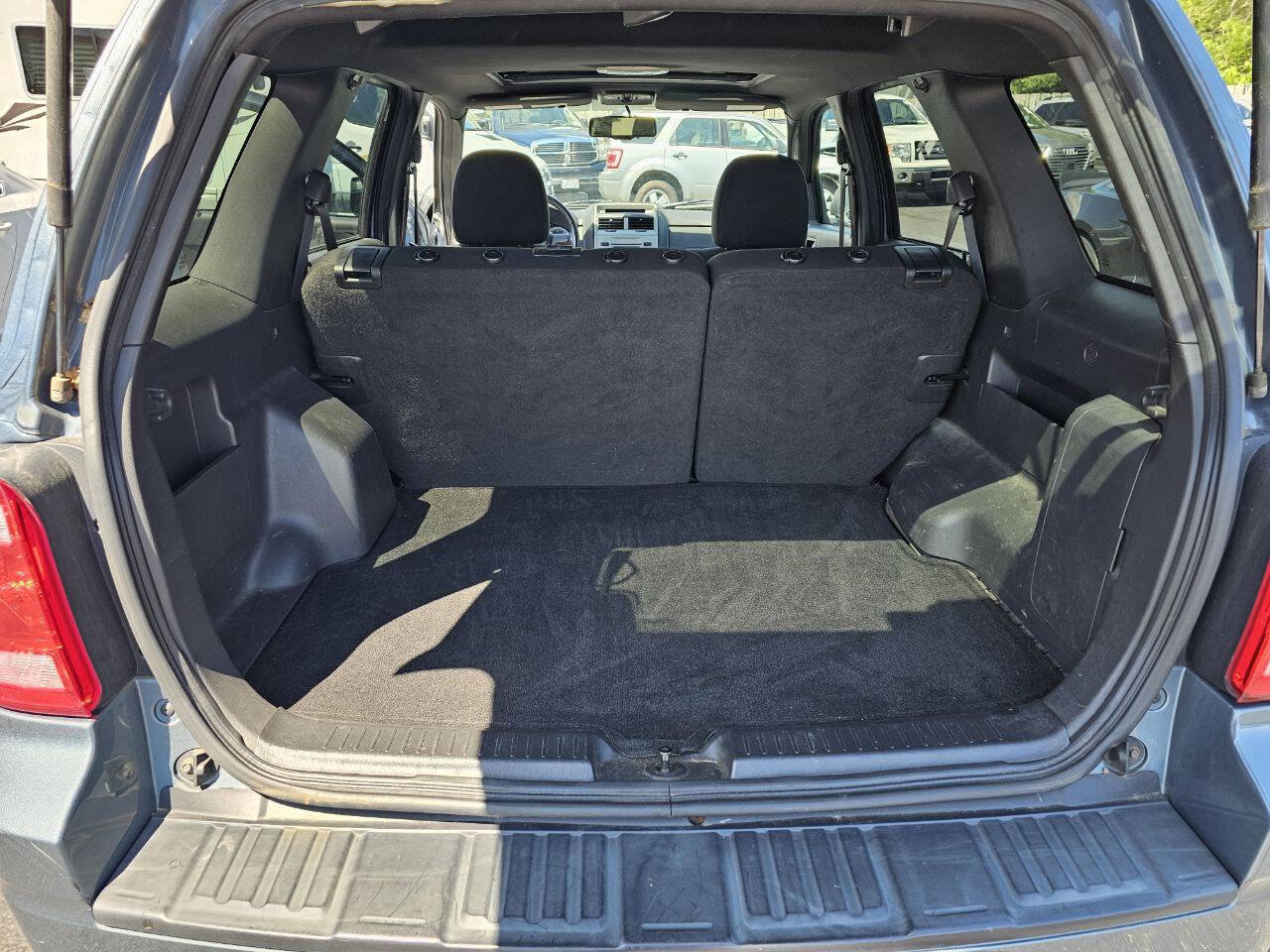 Used 2010 Ford Escape XLT AWD/4WD image 16