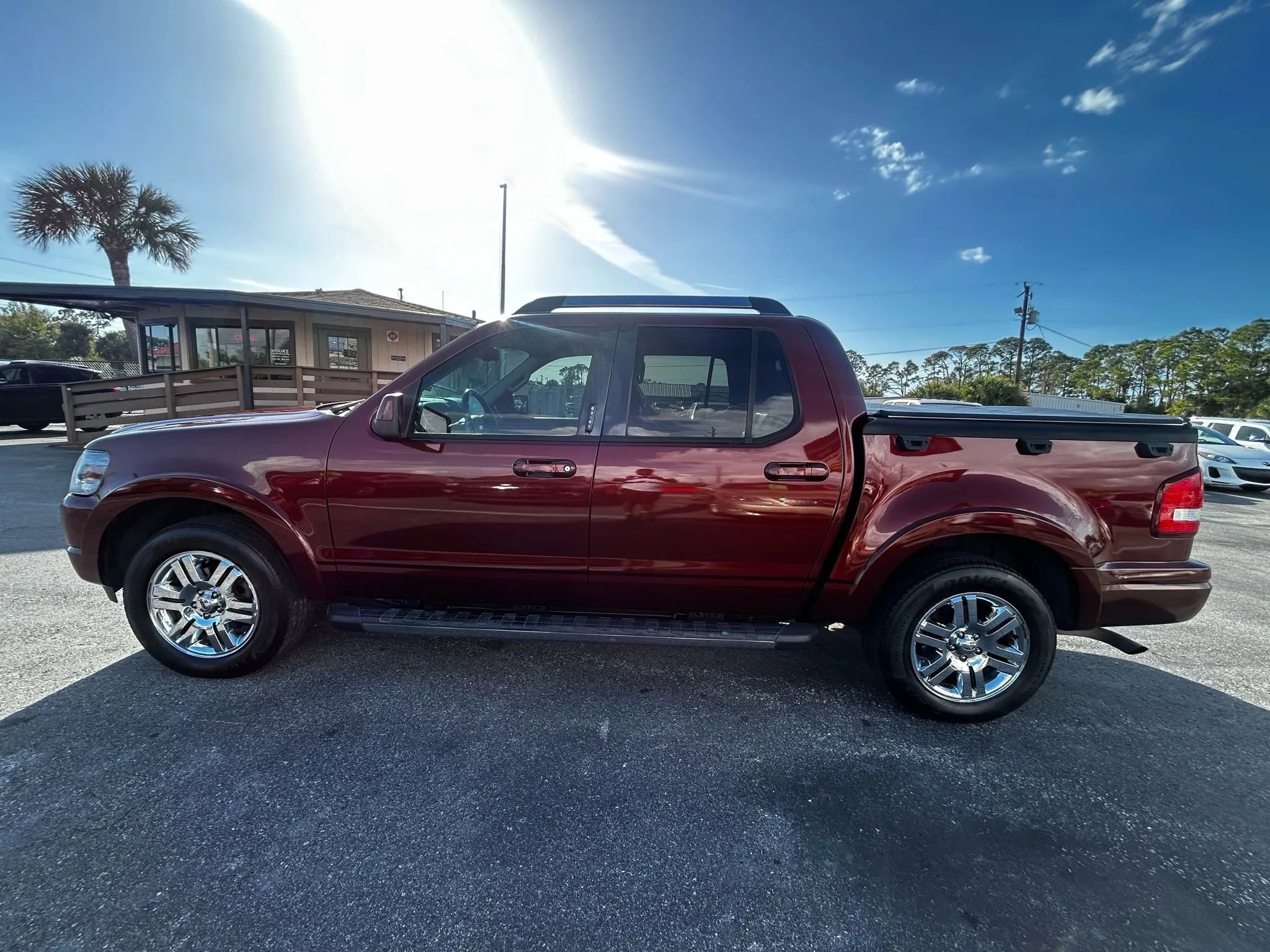 Used 2010 Ford Explorer Sport Trac Limited image 14