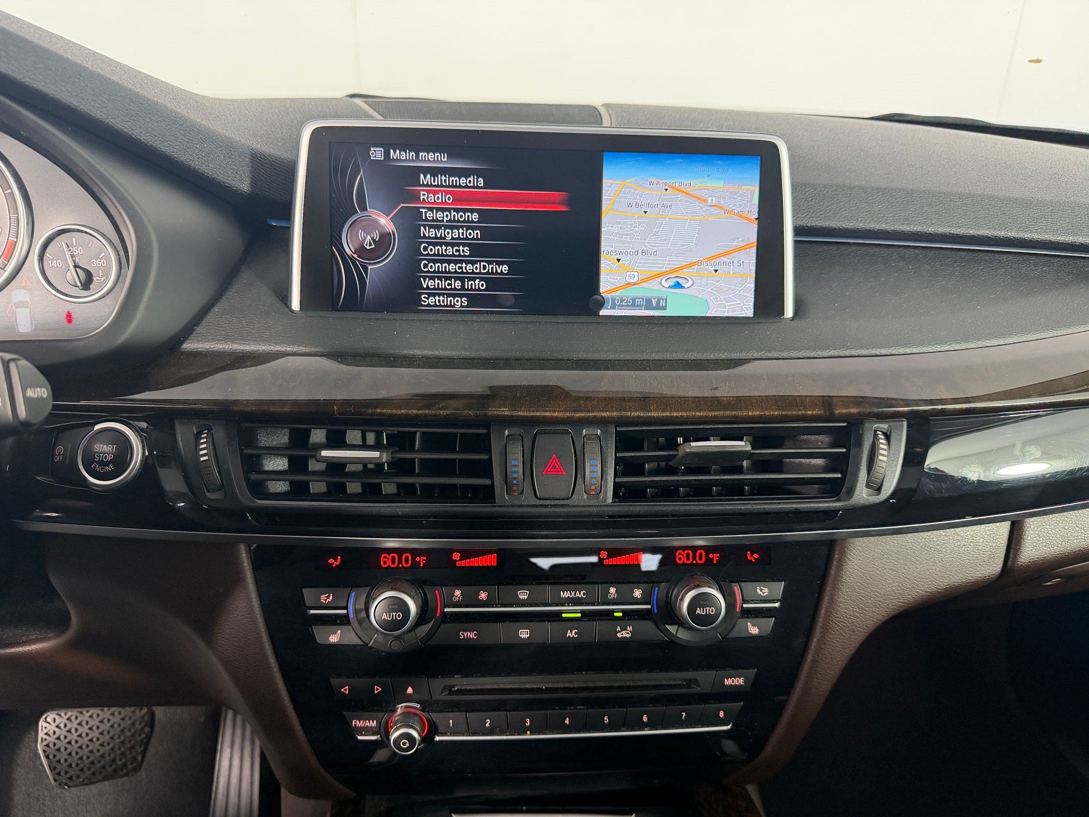 Used 2015 BMW X5 xDrive35i AWD/4WD image 16