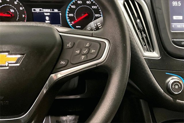 Used 2018 Chevrolet Malibu LS image 12