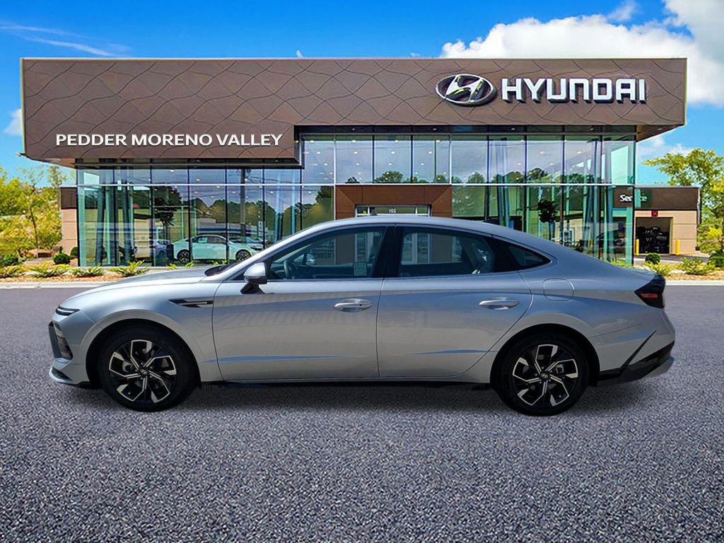 Certified 2025 Hyundai Sonata SEL image 6