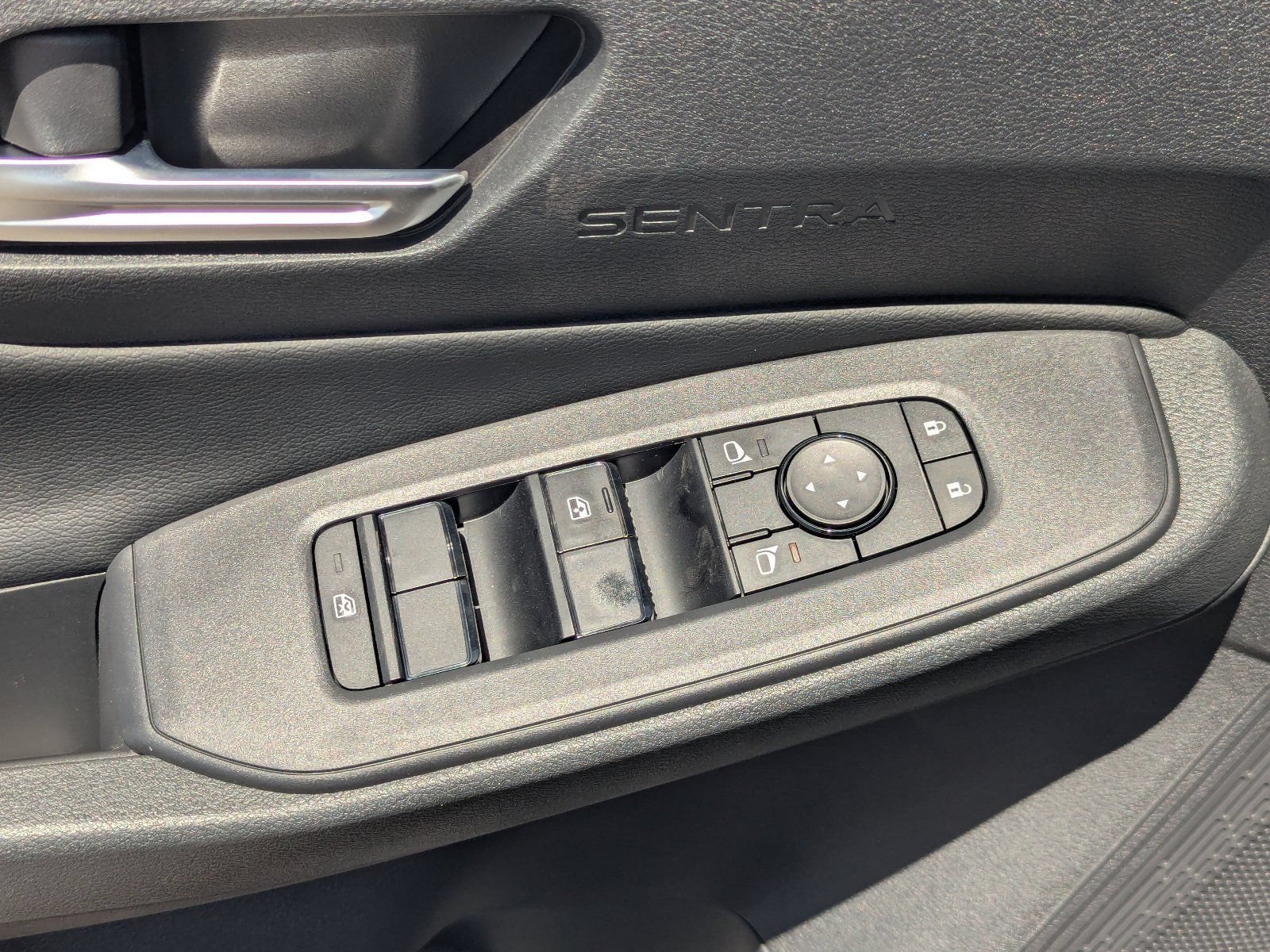 New 2027 Nissan Sentra S w/ Floor Mat Package FWD image 14