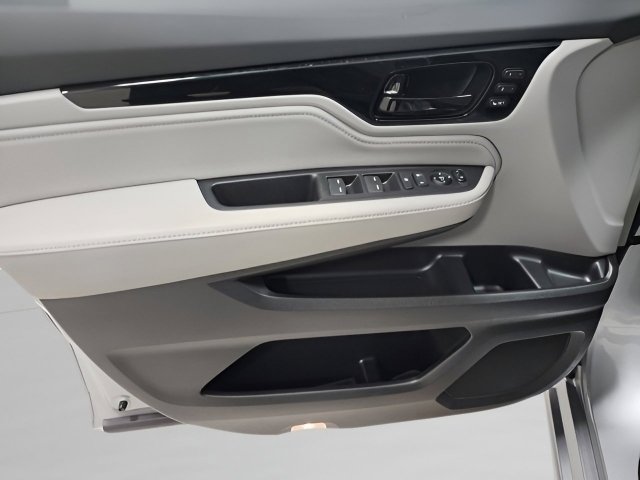 Used 2023 Honda Odyssey Touring image 27