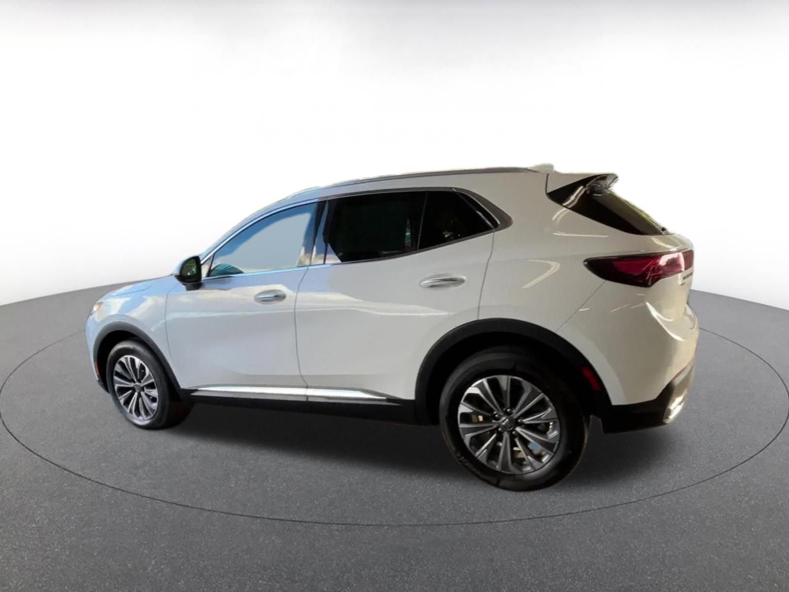 Used 2024 Buick Envision Preferred image 10