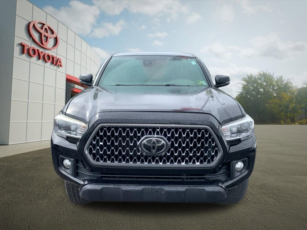 Used 2019 Toyota Tacoma TRD Off-Road w/ Four Season Floor Mat Package AWD/4WD image 6