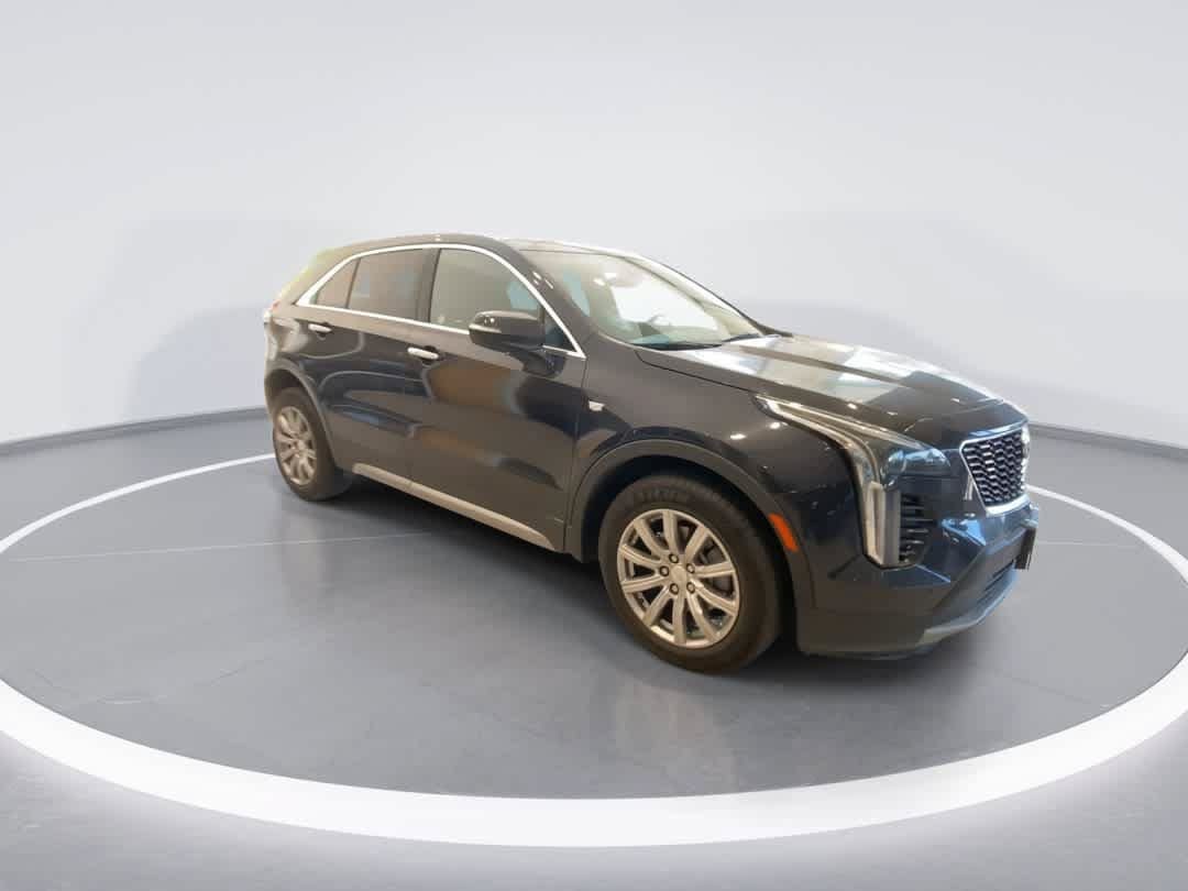 Used 2023 Cadillac XT4 Premium Luxury AWD/4WD image 2