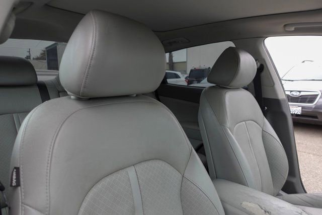 Used 2016 Kia Optima EX w/ Premium Package image 15