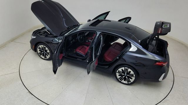 Used 2026 BMW 530i image 88