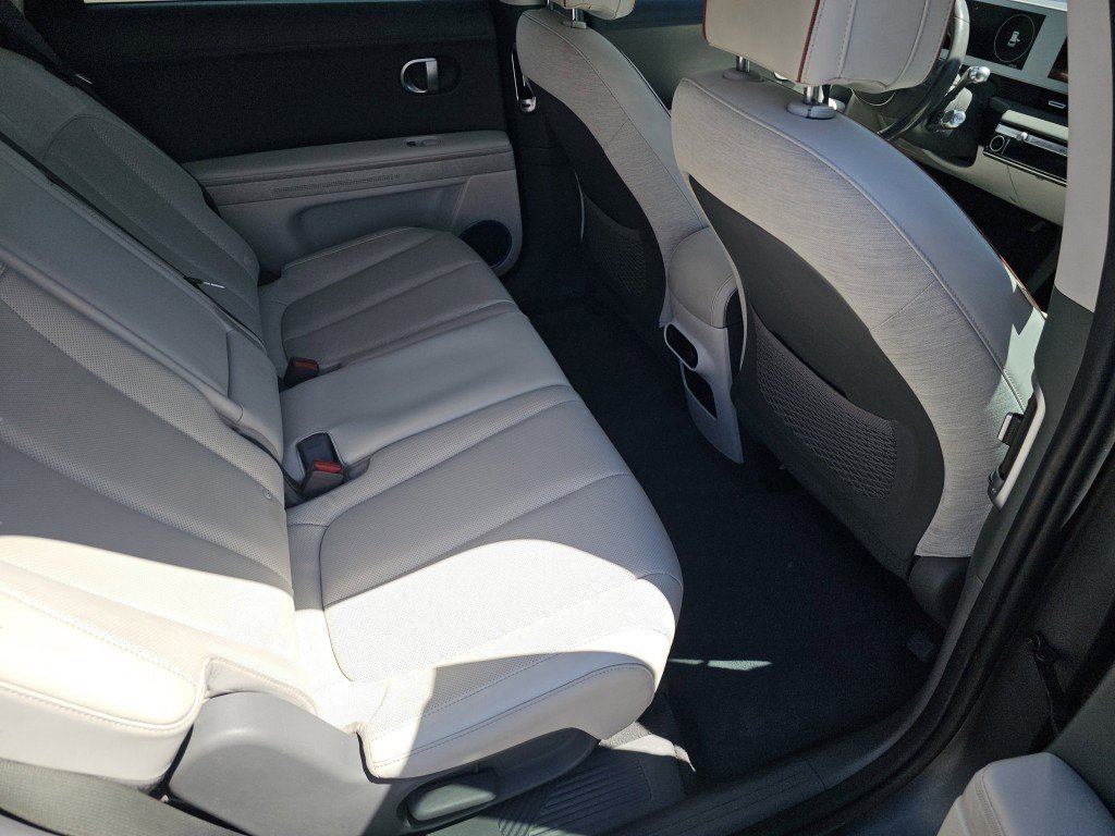 Used 2023 Hyundai Ioniq 5 SEL AWD/4WD image 5