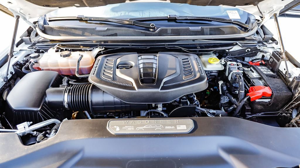 Used 2024 Jeep Wagoneer Series II w/ Flexible Seating Group image 31