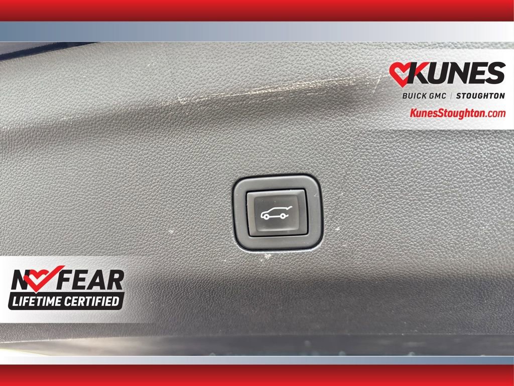 Used 2023 GMC Yukon XL Denali image 21