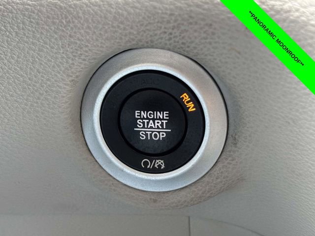 Used 2023 Chrysler Pacifica Limited FWD image 16