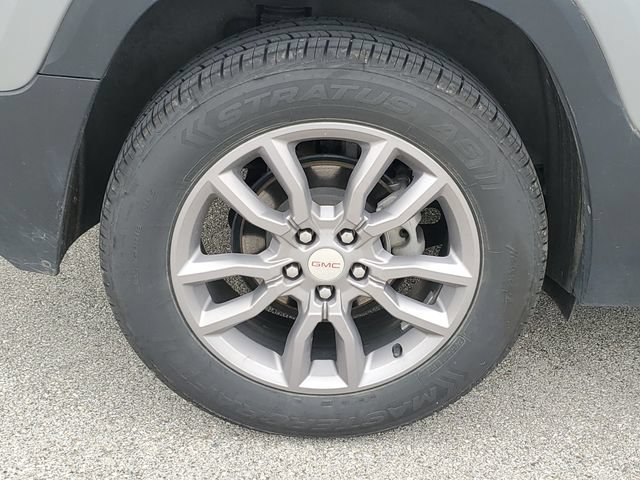 Used 2024 GMC Terrain SLT AWD/4WD image 7