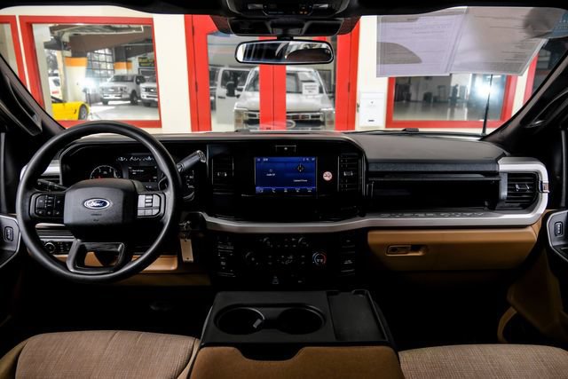Used 2025 Ford F250 XLT AWD/4WD image 14