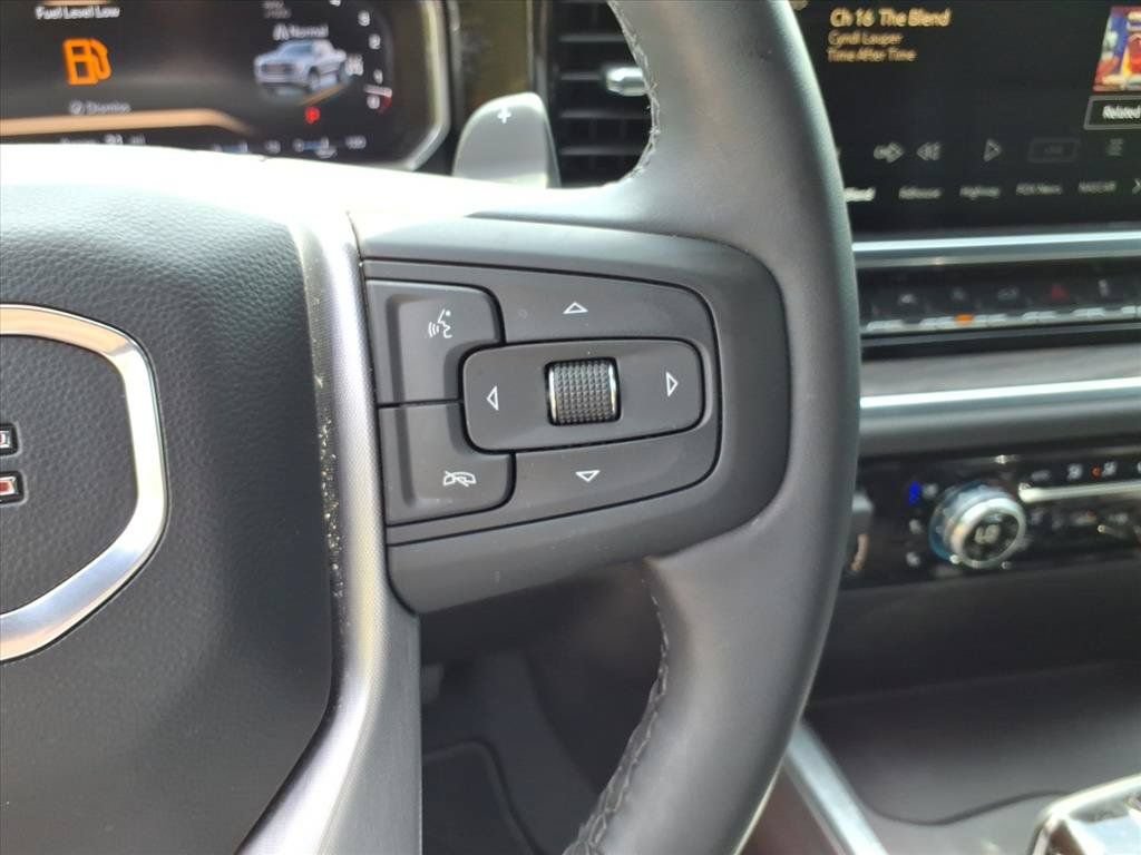 Used 2026 GMC Sierra 1500 SLT w/ SLT Convenience Package AWD/4WD image 30