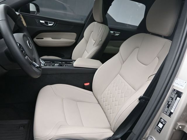 Used 2026 Volvo XC60 B5 Plus w/ Protection Package Premier image 18