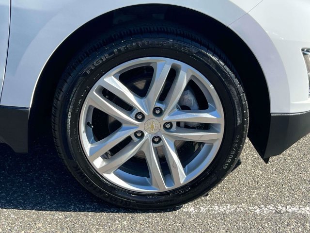 Used 2020 Chevrolet Equinox Premier AWD/4WD image 10