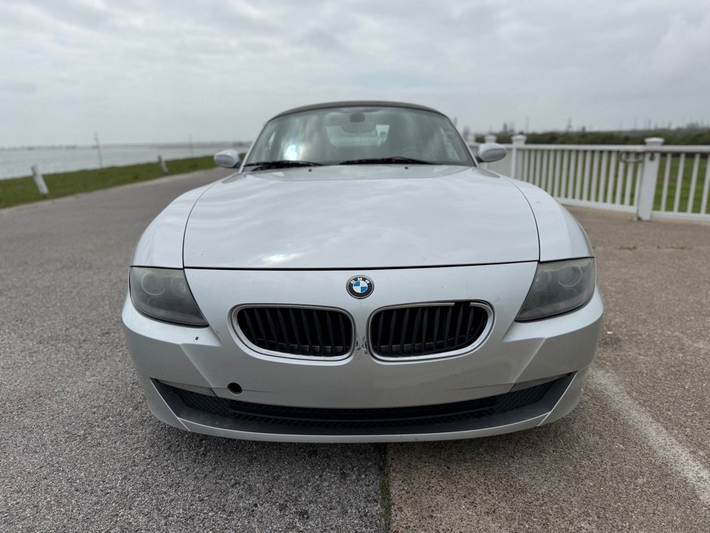 Used 2007 BMW Z4 3.0i image 2