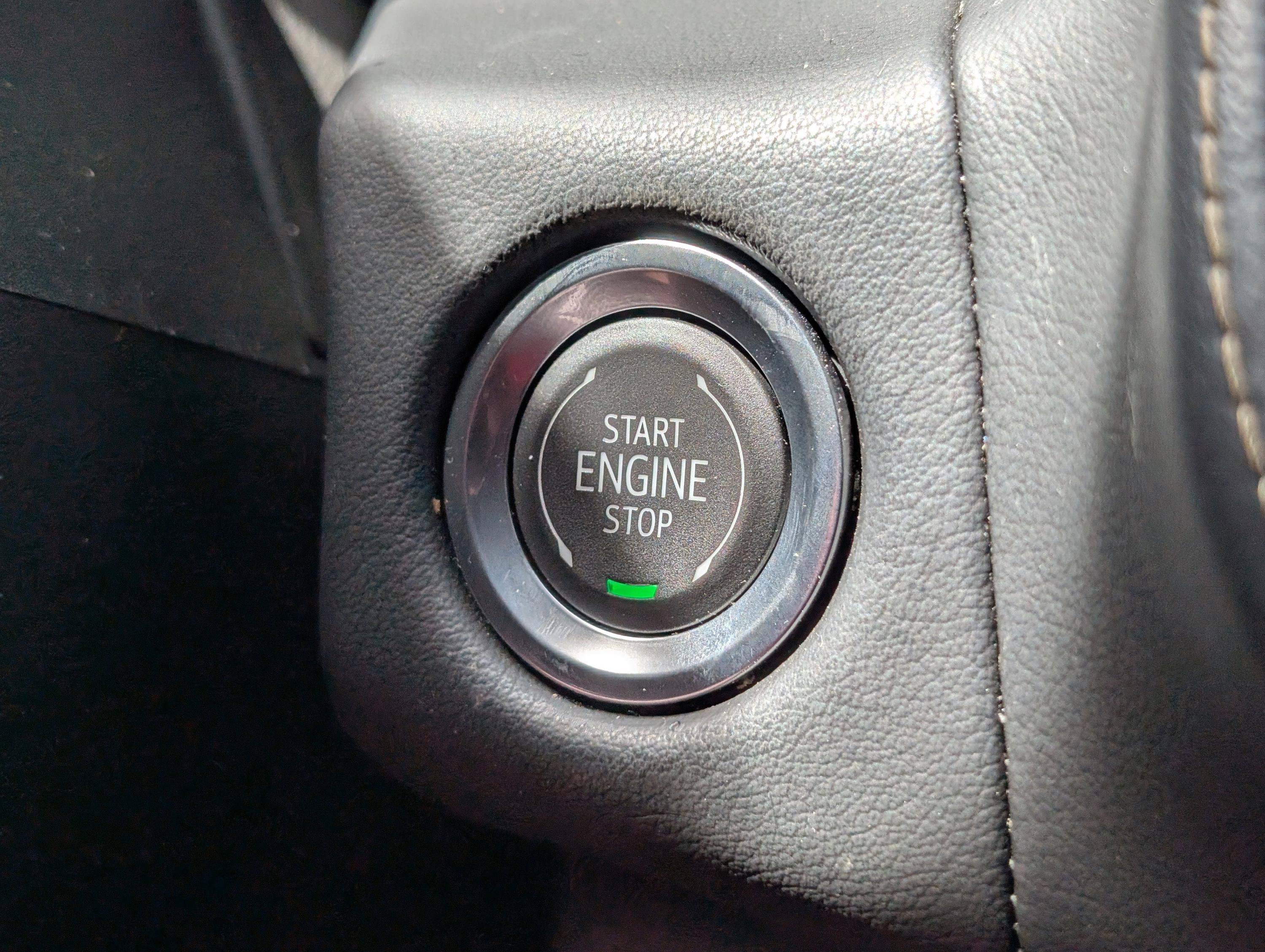 Used 2024 GMC Yukon SLT AWD/4WD image 29