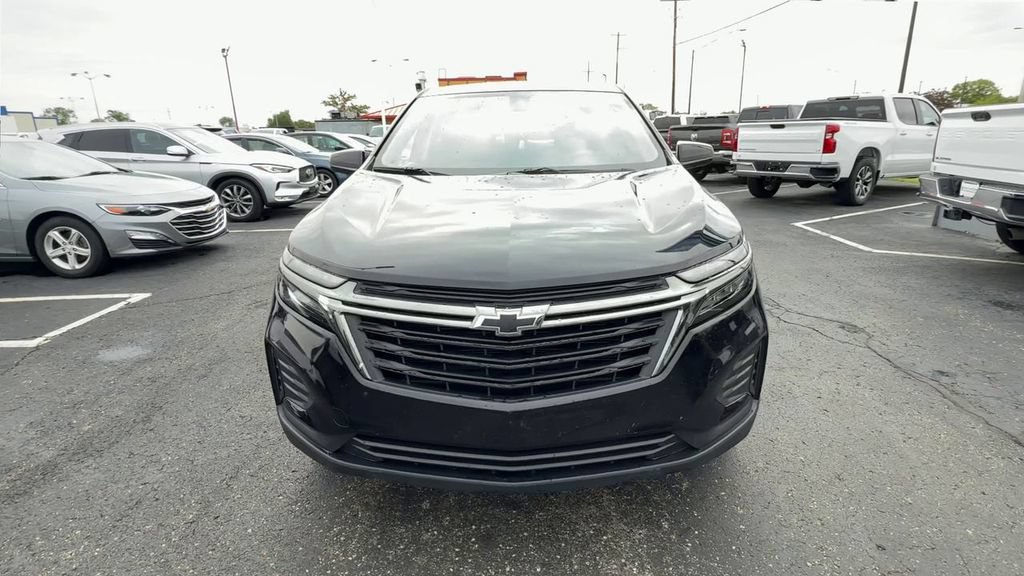 Used 2024 Chevrolet Equinox LS w/ Midnight Edition FWD image 3