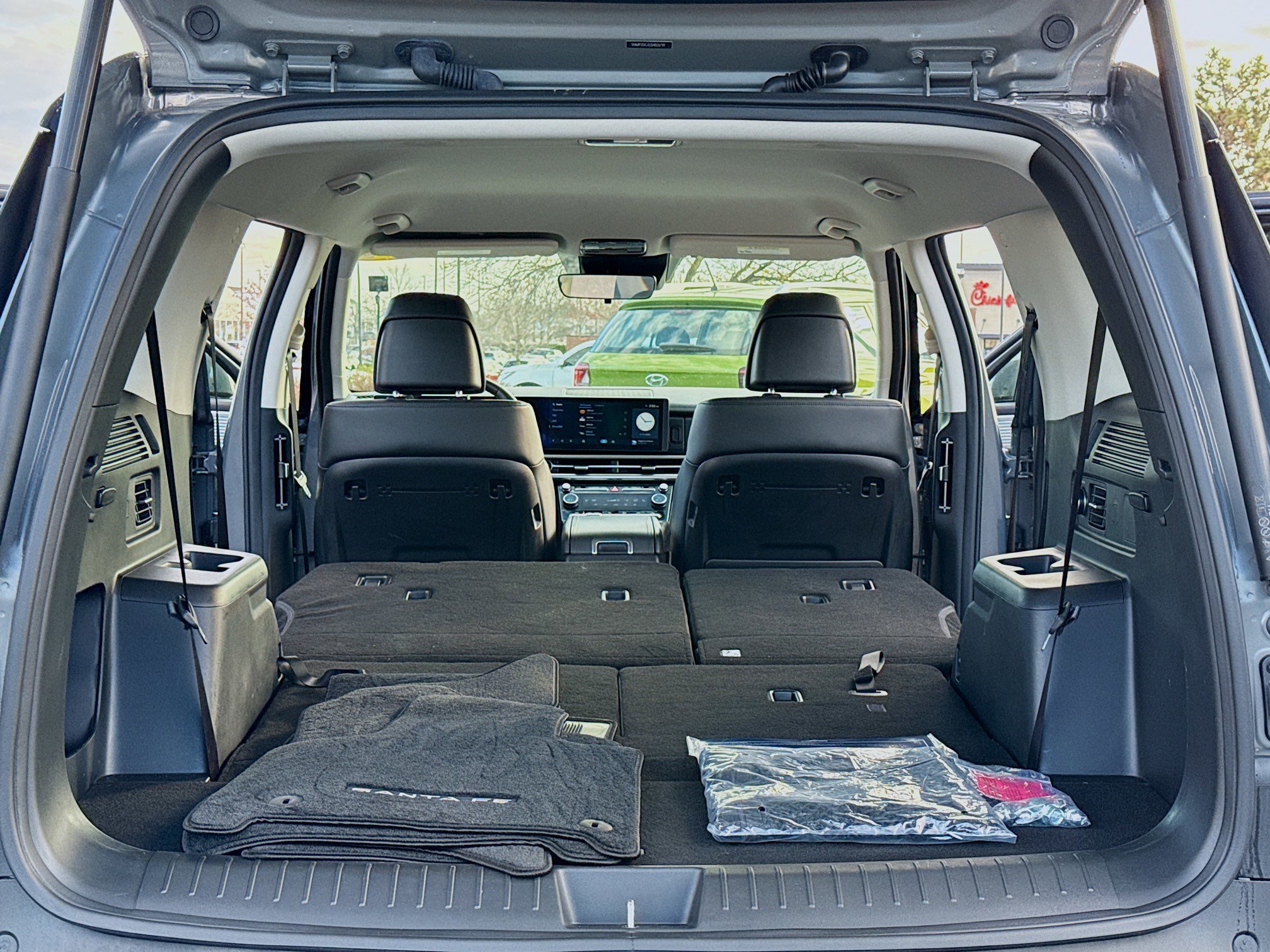 Used 2025 Hyundai Santa Fe SEL image 7