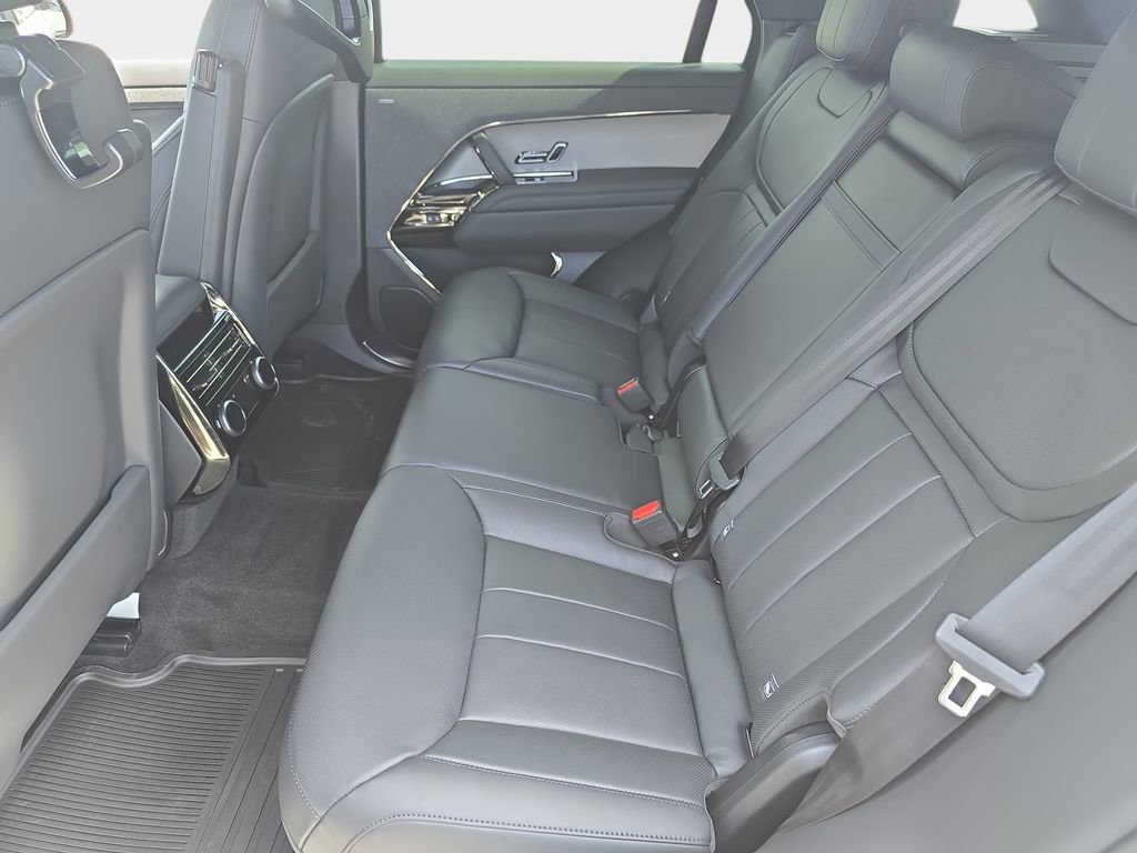 New 2026 Land Rover Range Rover Sport SE AWD/4WD image 15