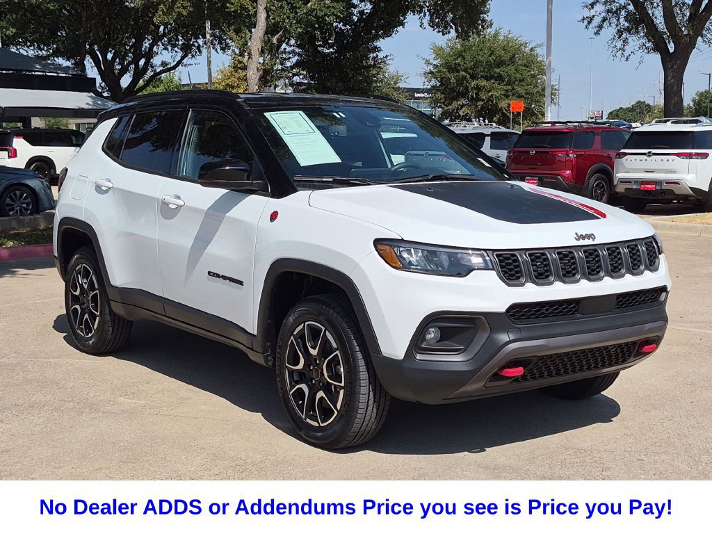 Used 2025 Jeep Compass Trailhawk AWD/4WD image 14