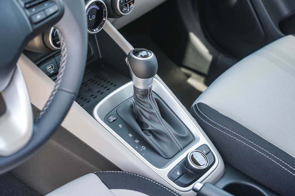 New 2026 Hyundai Venue SEL FWD image 20