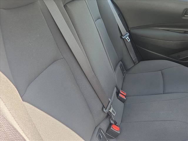 Used 2022 Toyota Corolla LE FWD image 18