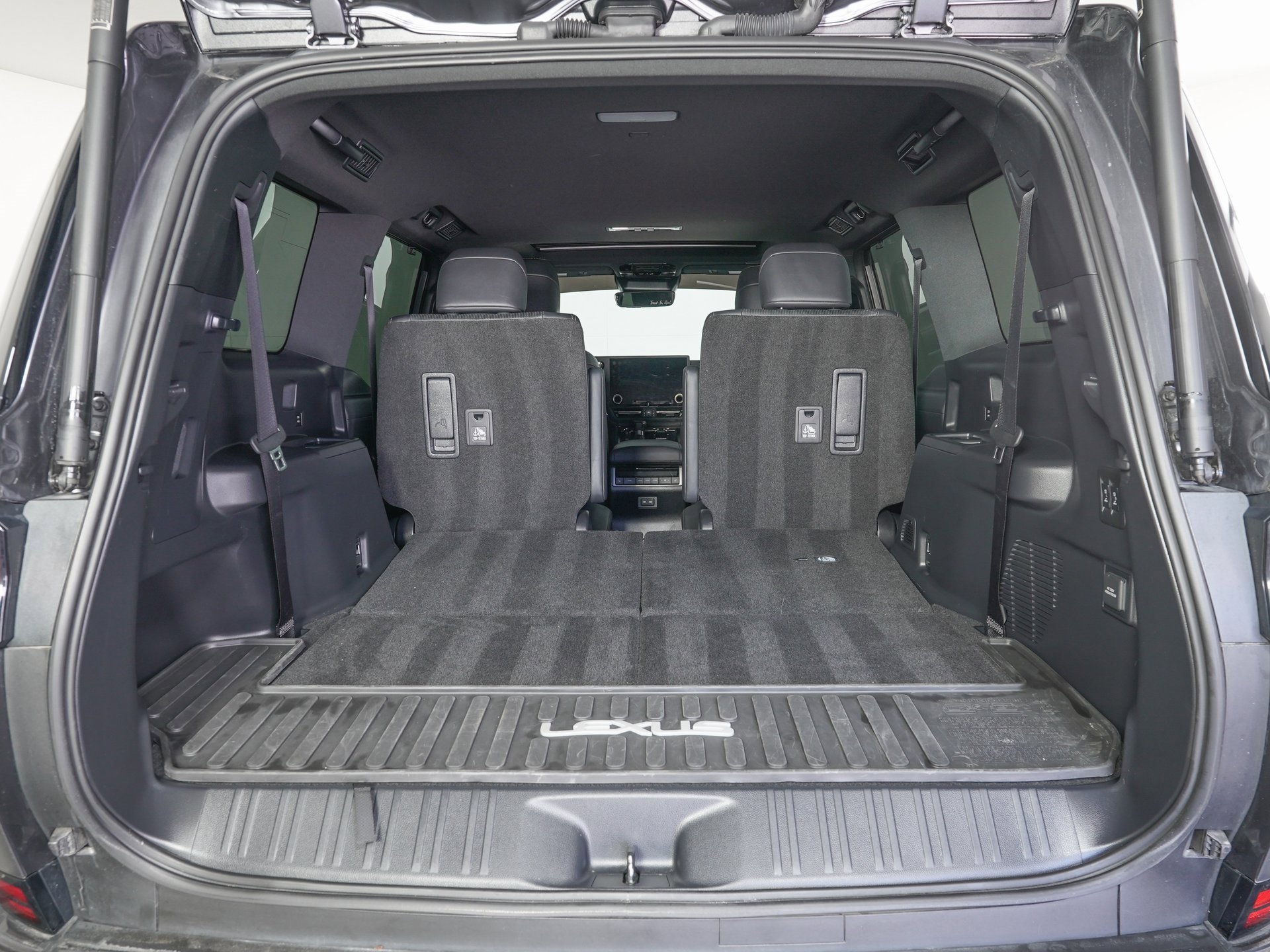 Used 2025 Lexus GX 550 550 Luxury w/ Cold Area Package image 14