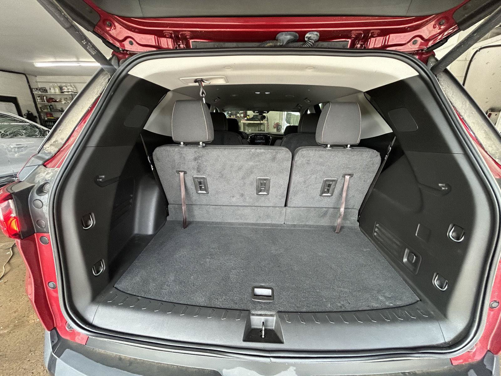 Used 2019 Chevrolet Traverse LT FWD image 25