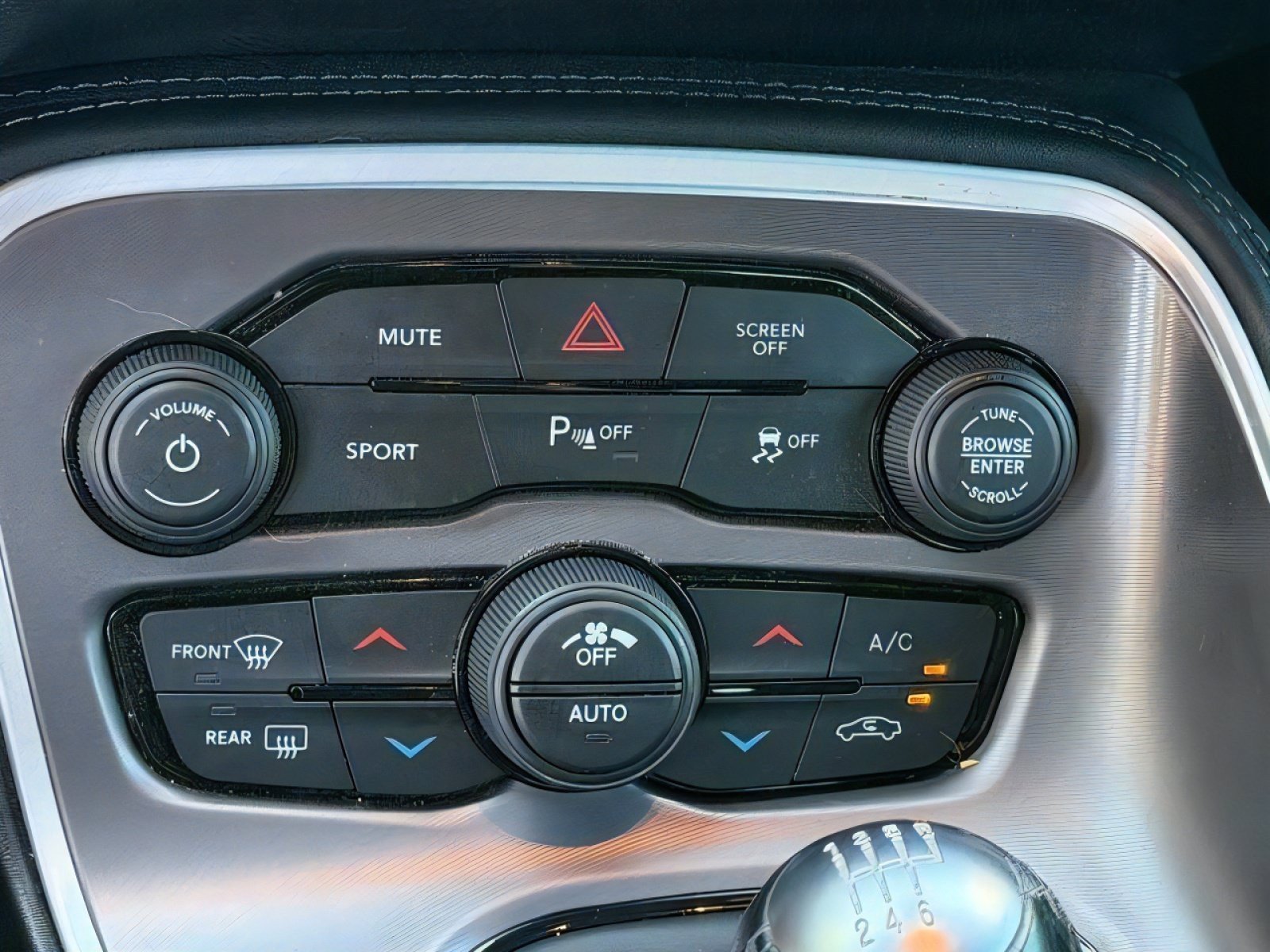 Used 2022 Dodge Challenger R/T RWD image 27