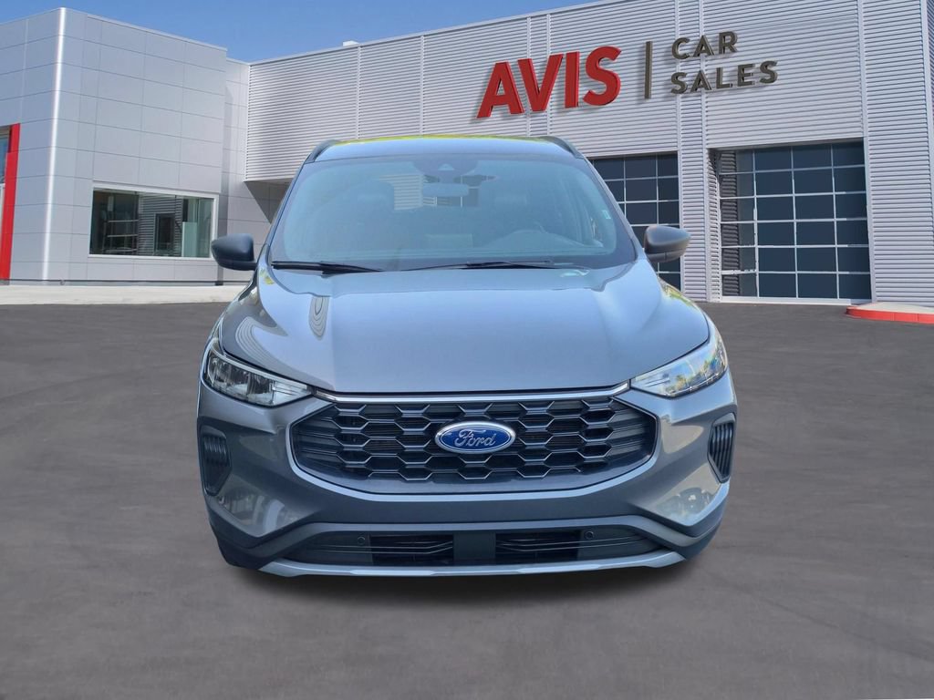 Used 2025 Ford Escape ST-Line FWD image 2