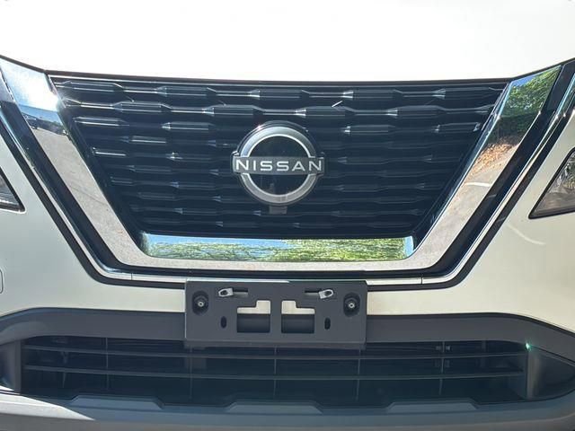 Used 2022 Nissan Rogue SV AWD/4WD image 27