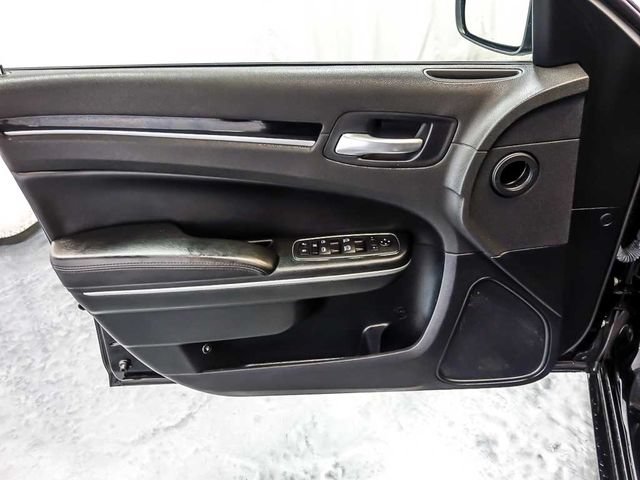 Used 2023 Chrysler 300 Touring AWD/4WD image 26