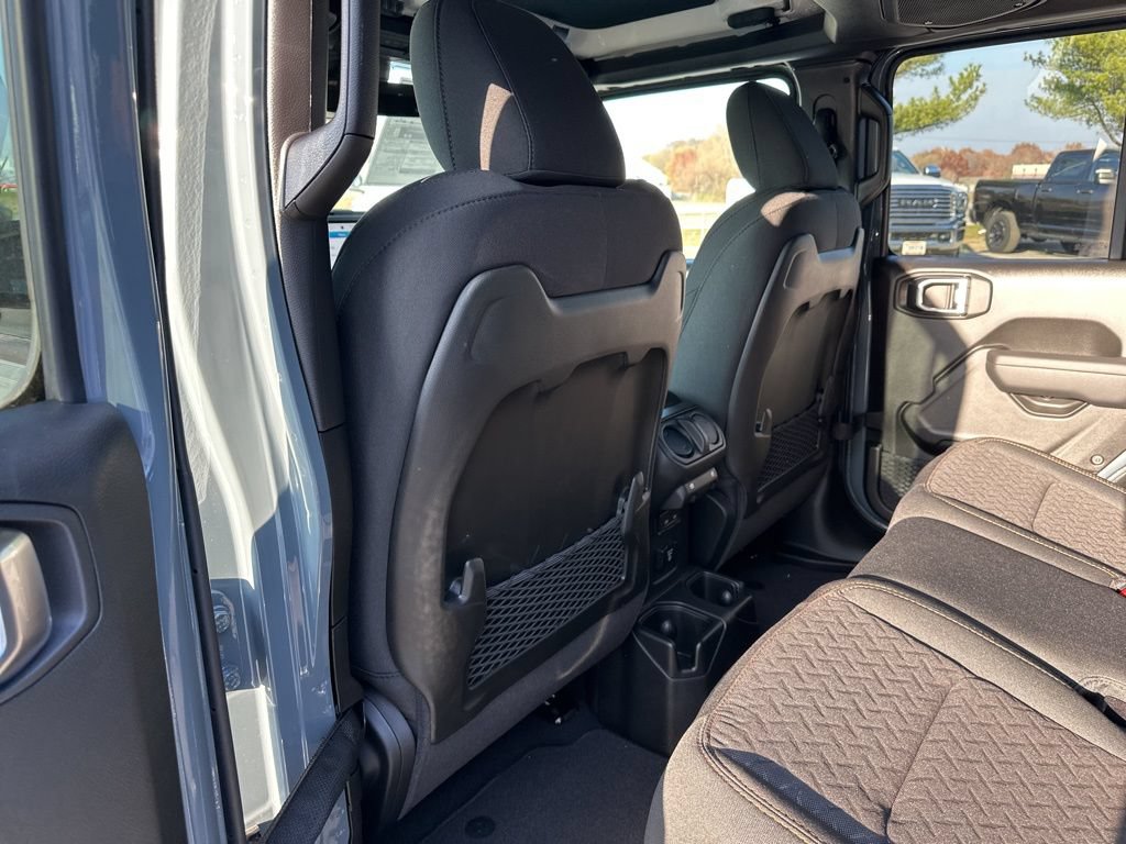 New 2026 Jeep Gladiator Mojave w/ Safety Group AWD/4WD image 44
