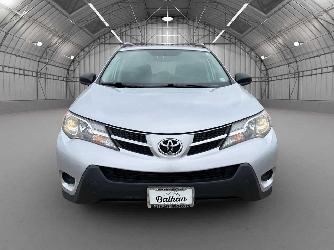 Used 2015 Toyota RAV4 LE AWD/4WD image 14