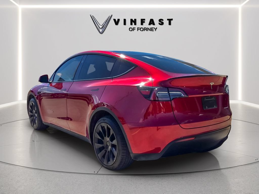 Used 2024 Tesla Model Y Long Range AWD/4WD image 3