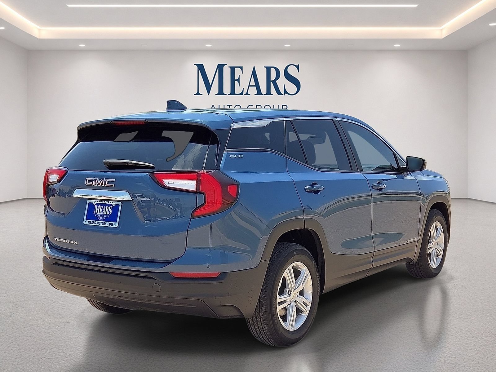 Used 2024 GMC Terrain SLE FWD image 5