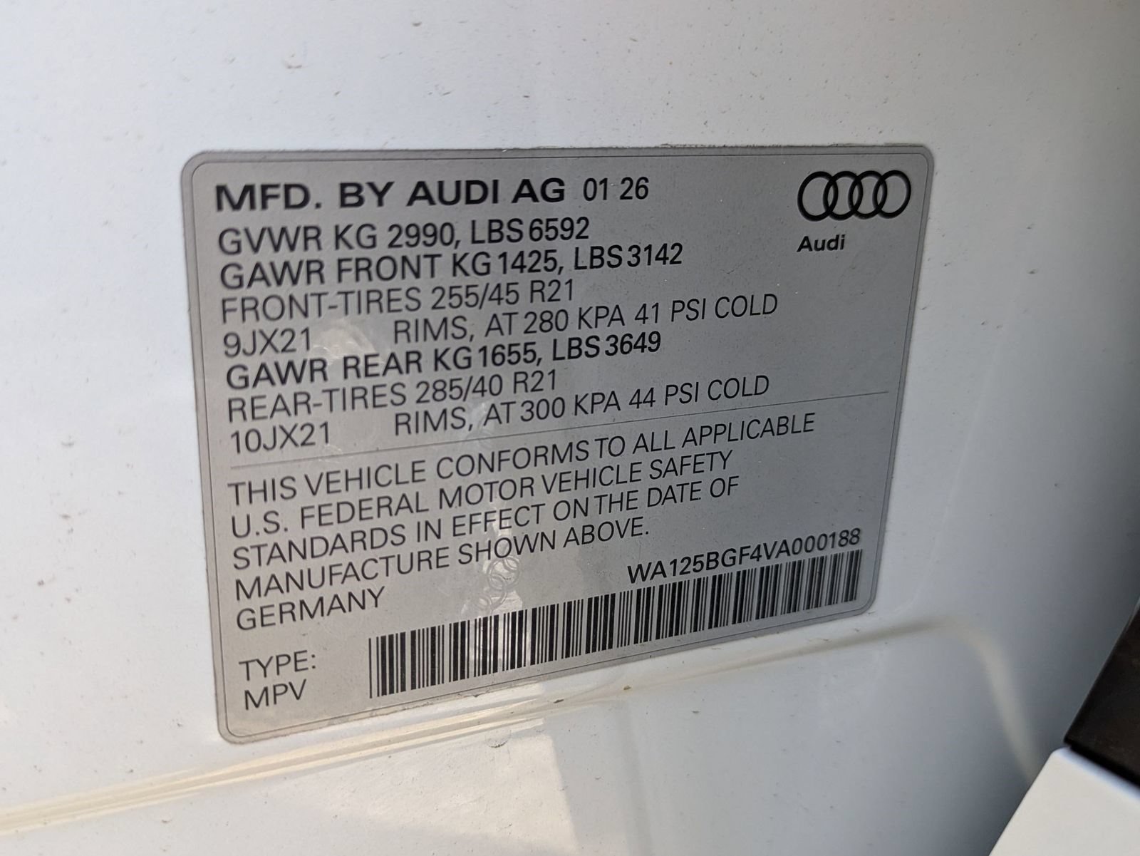 New 2027 Audi SQ6 e-tron Premium Plus AWD/4WD image 17