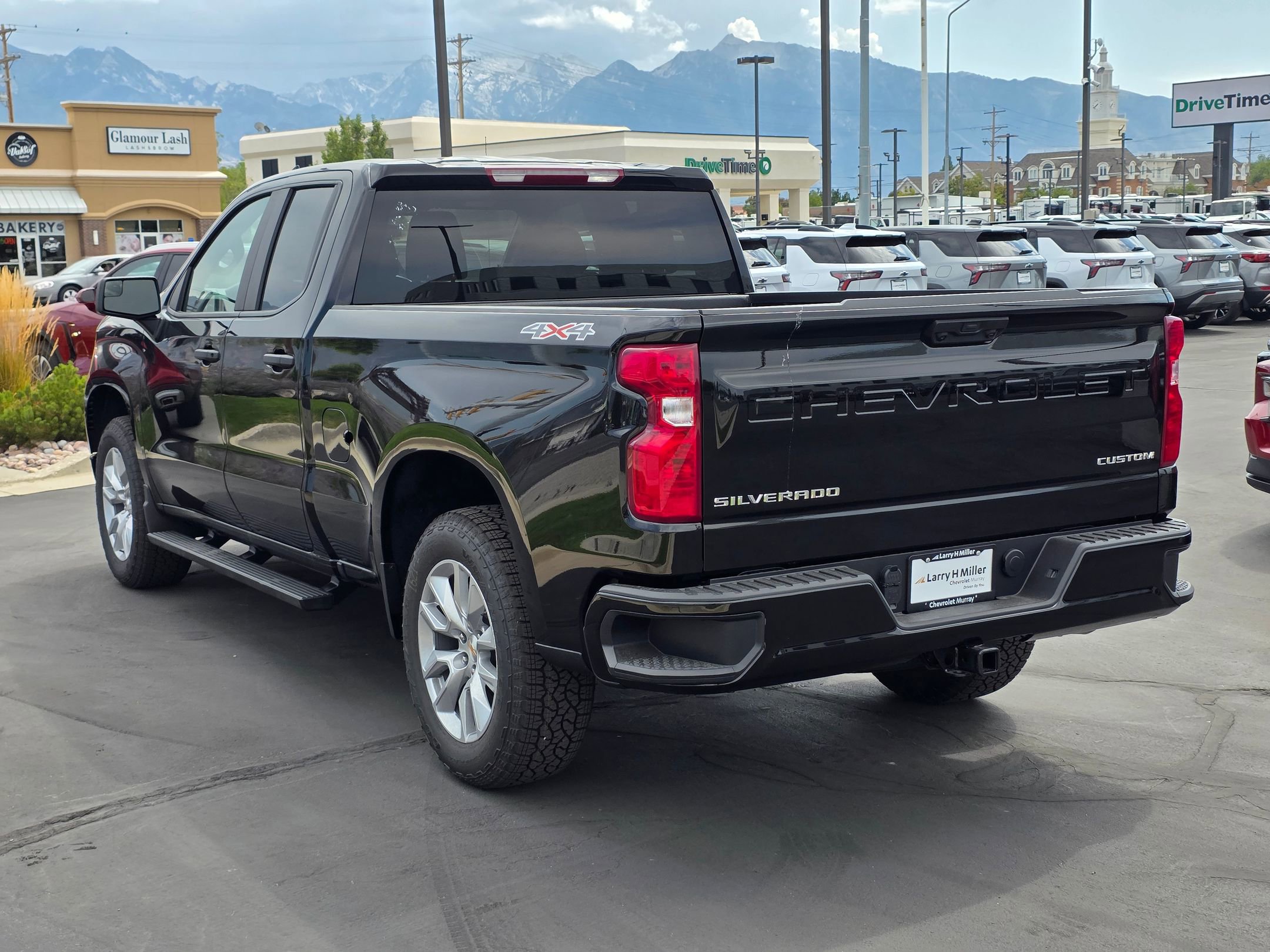 New 2026 Chevrolet Silverado 1500 Custom image 3
