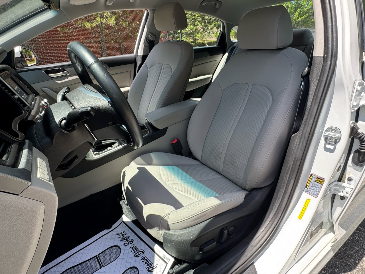 Used 2018 Hyundai Sonata SEL w/ Tech Package 04 image 9