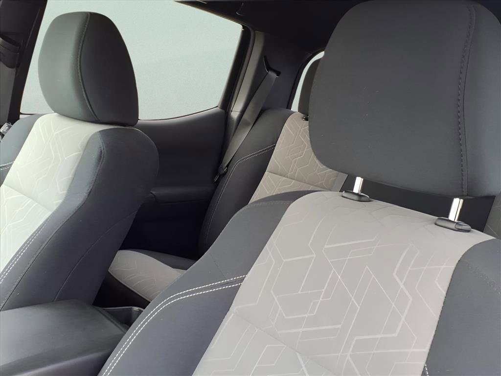 Used 2022 Toyota Tacoma SR5 image 13