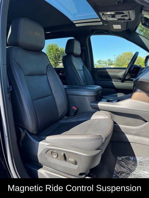 Used 2022 Chevrolet Suburban High Country w/ Premium Package 2 image 37