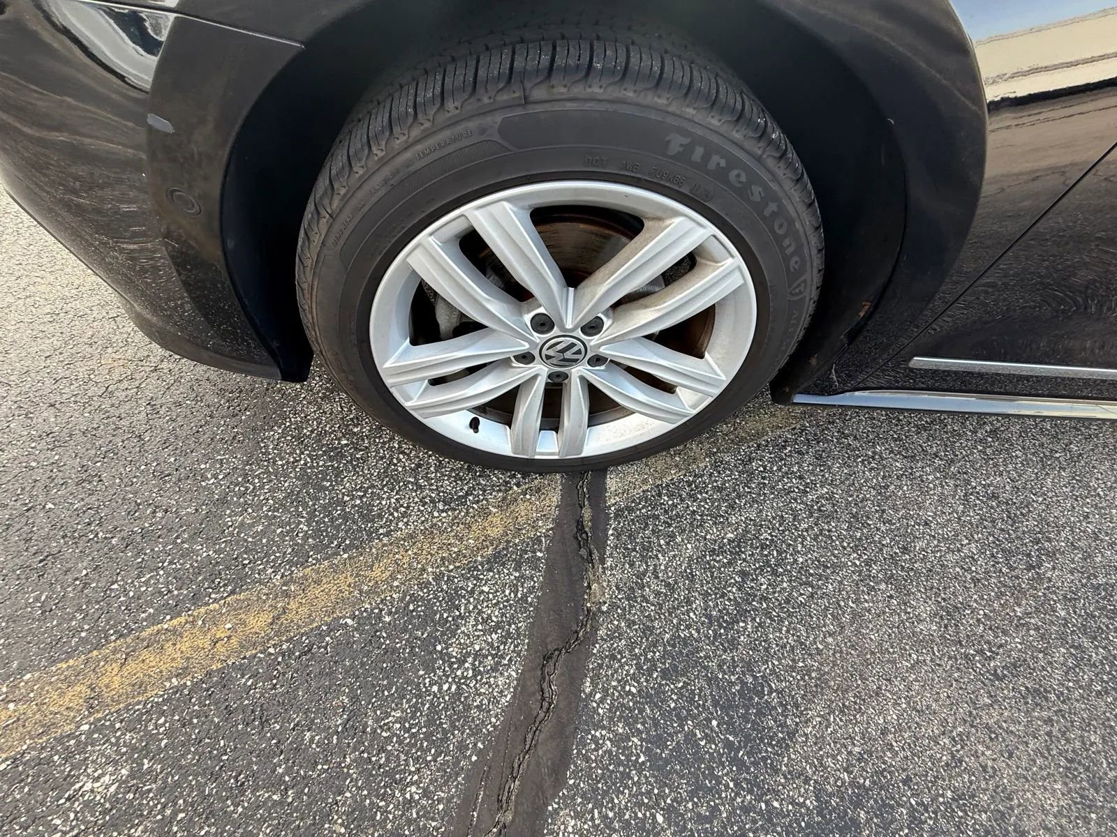 Used 2018 Volkswagen Passat 3.6 SEL Premium image 9