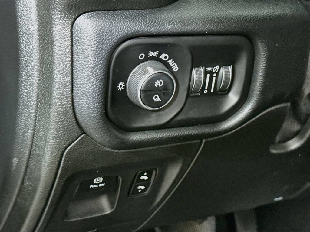 Used 2019 RAM 1500 Rebel w/ Rebel Level 1 Equipment Group AWD/4WD image 18