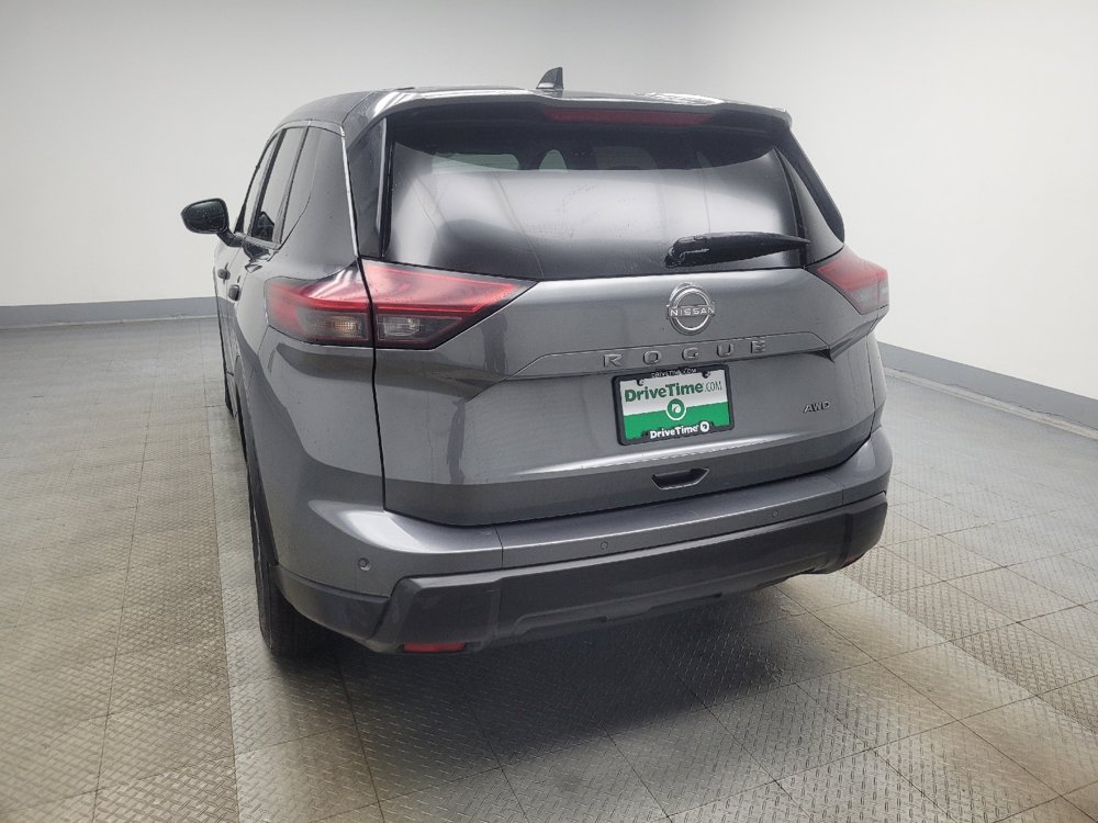Used 2024 Nissan Rogue S AWD/4WD image 6