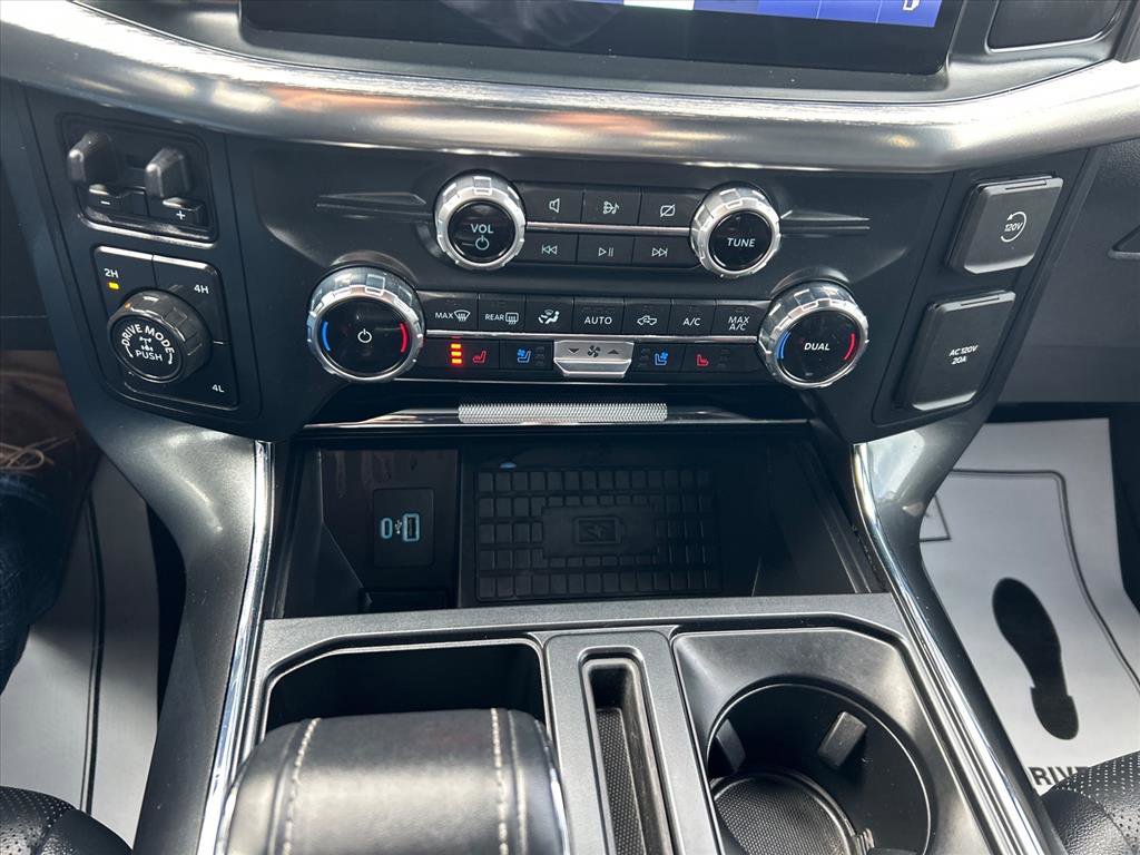 Used 2022 Ford F150 Lariat image 33