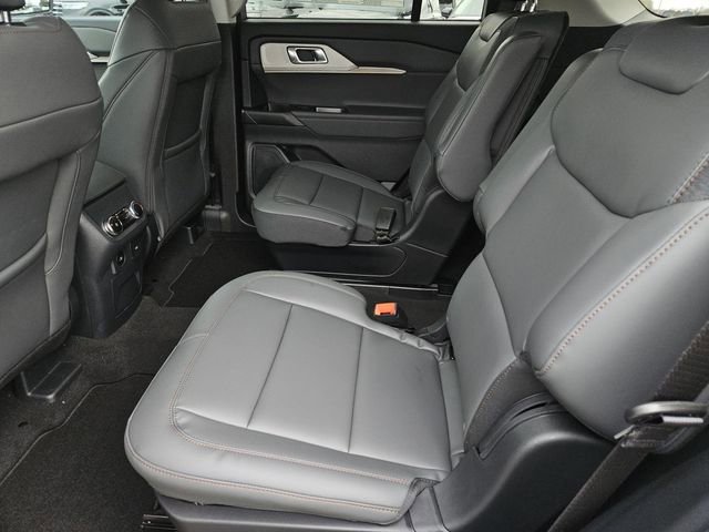 New 2026 Ford Explorer Active w/ Active Comfort Package image 28