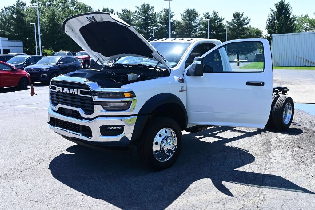 New 2026 RAM 5500 Tradesman w/ Chrome Appearance Group AWD/4WD image 27